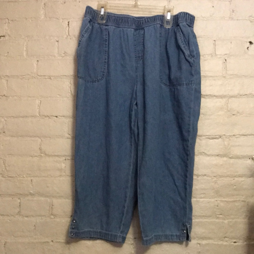 Emily Daniels S 100% Cotton Blue Lightweight Denim Pocket Elastic Waist Capris